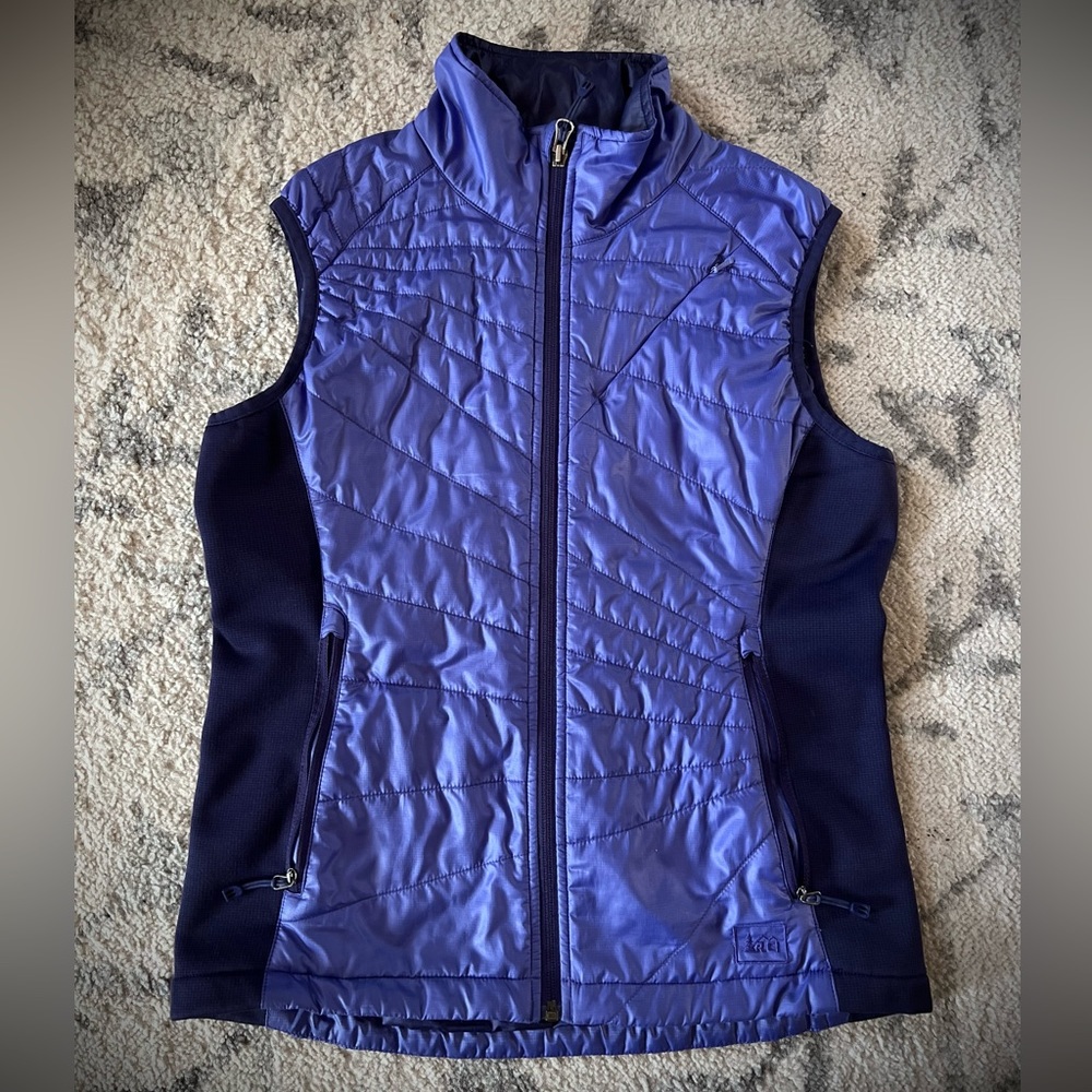 Stuffable/packable women’s REI puffer vest